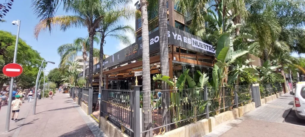 Pantalla LED de EsportLED instalada en Salou, Tarragona